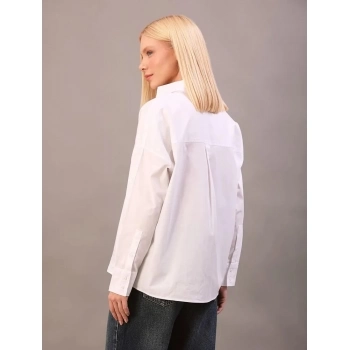 CAMISA MANGA LONGA EM TRICOLINE COM BORD